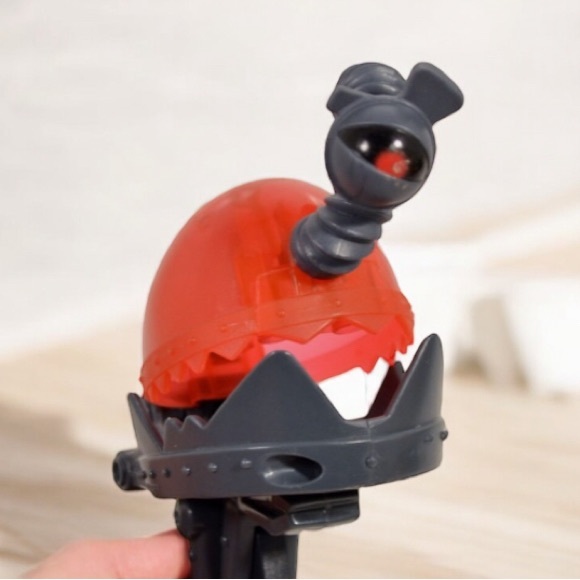 2/$20 NEW IN BAG McDonald's Happy Meal Toy Megamind Snapper Brainbot 2010 - Picture 2 of 4